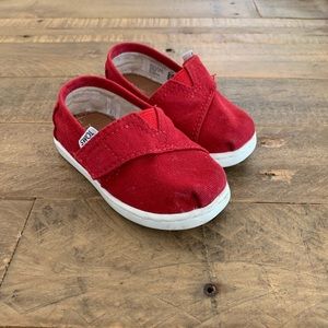 TOMS baby shoes
